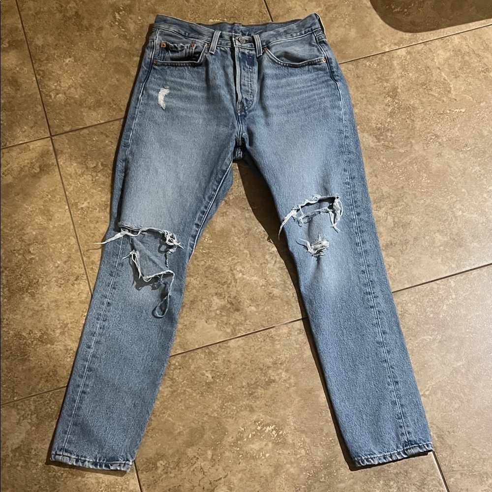 Levi's Classic Light Blue Jeans - Picture 1 of 5